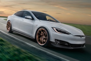 Tesla сделала 700-сильную Model S